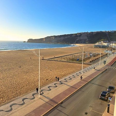 Sunset Terrace - Beachfront Apartment With Private Parking Nazaré Exterior foto