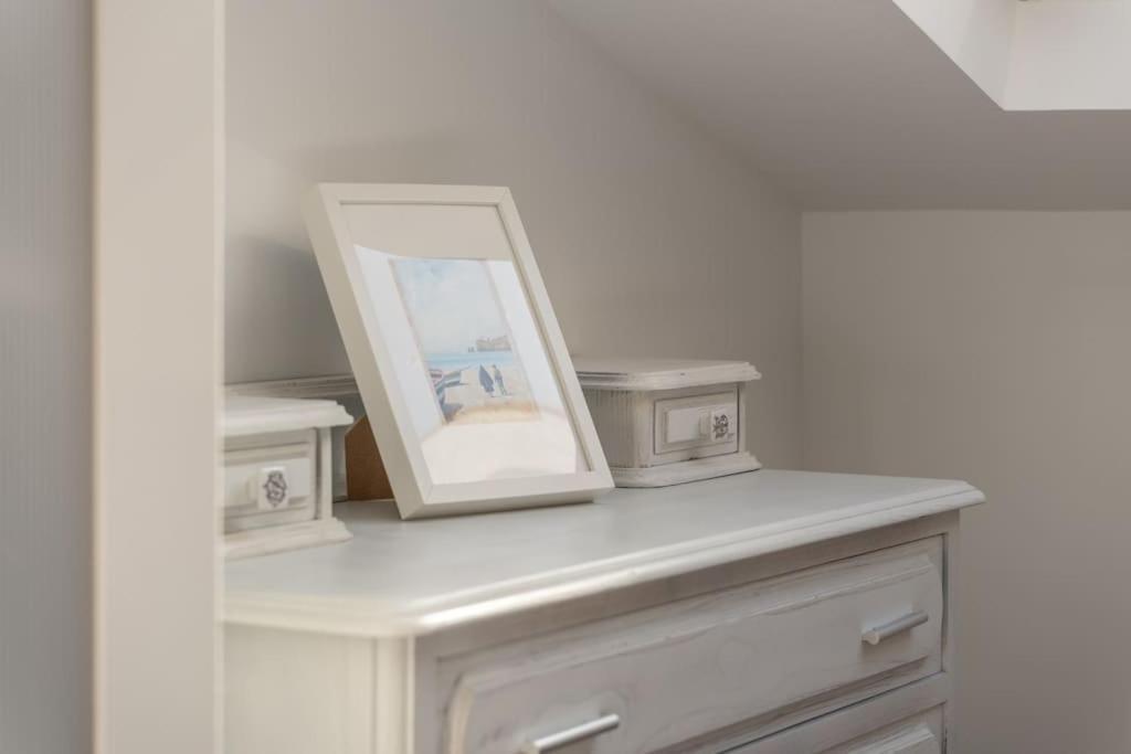 Sunset Terrace - Beachfront Apartment With Private Parking Nazaré Exterior foto